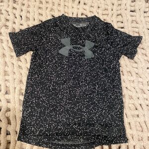 Boys UA paint splatter tee